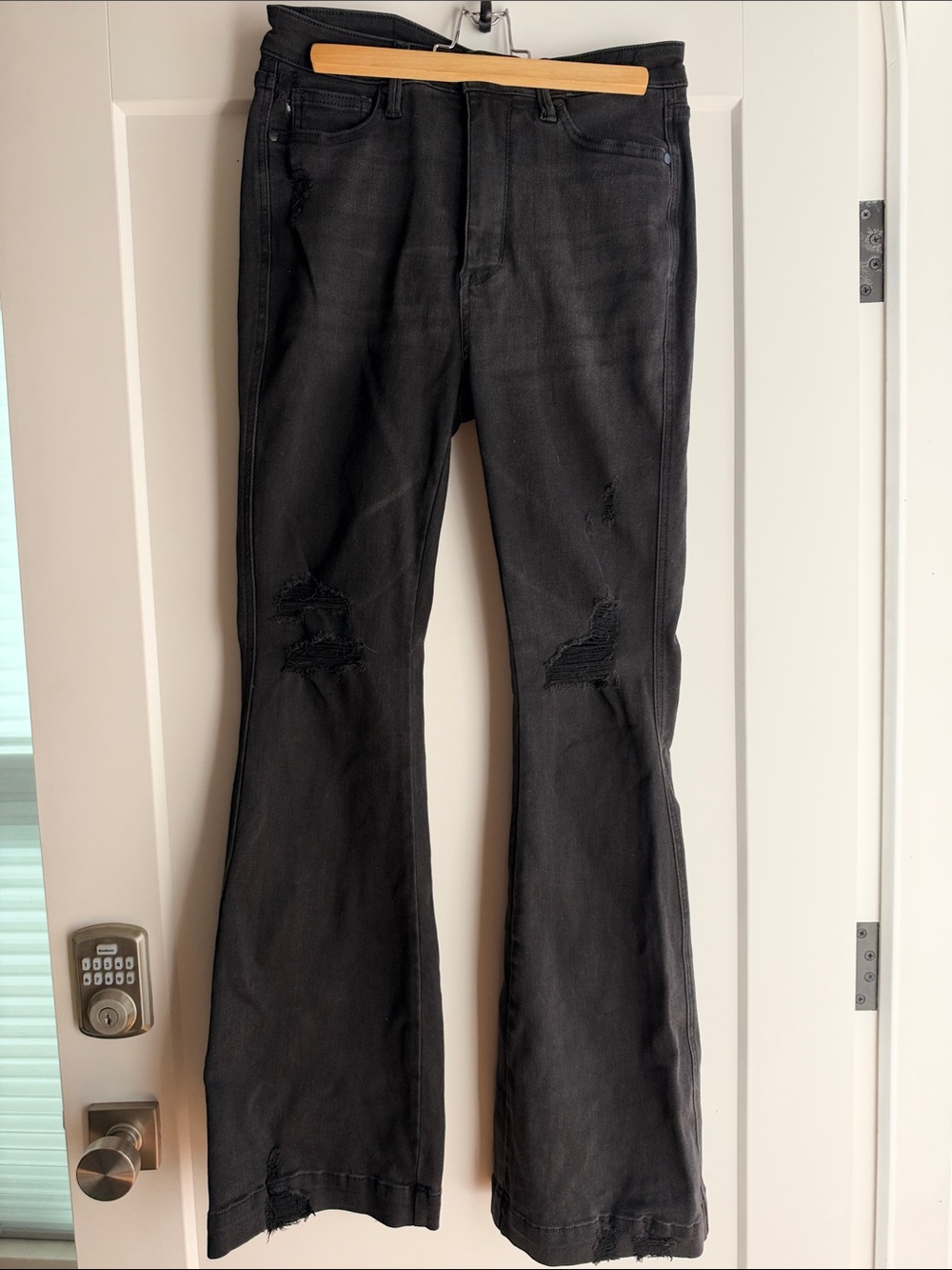 Judy Blue High Waist Tummy Control Destroyed Flare Black Jeans Sz 11/30